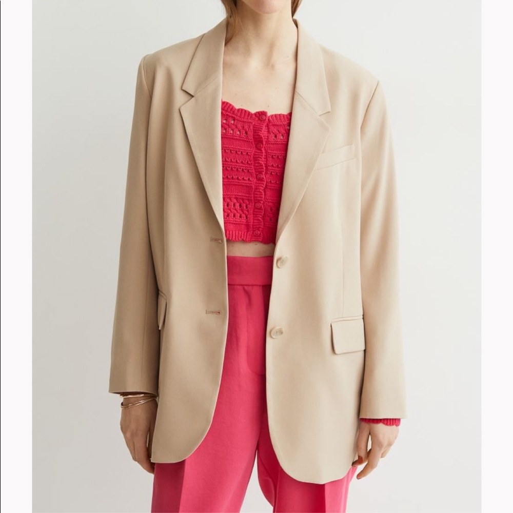 Oversized light beige blazer
